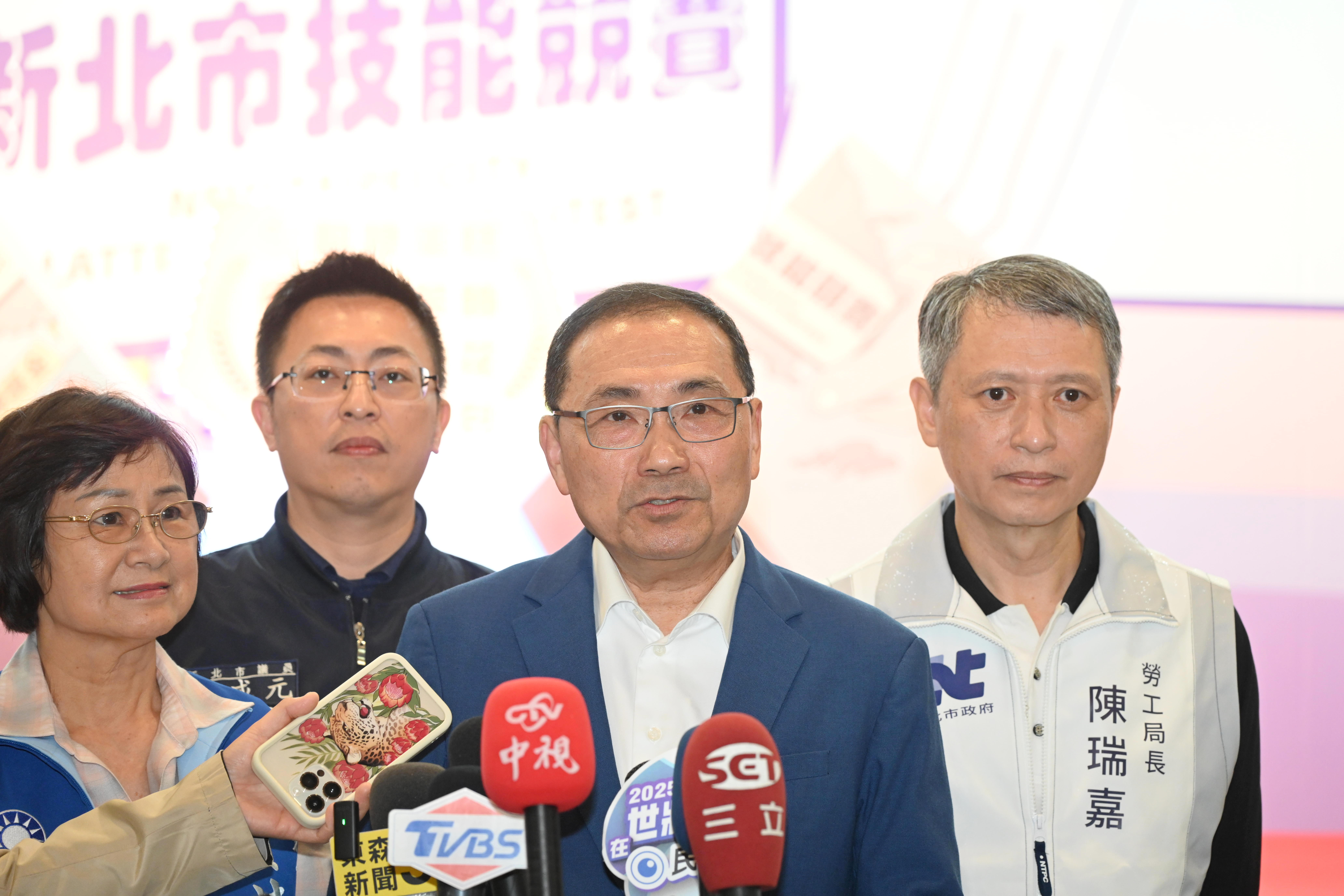新北技能競賽項目有翻糖蛋糕、奶油蛋糕裝飾、咖啡拉花及首度加入的國際級競賽項目藝術麵包