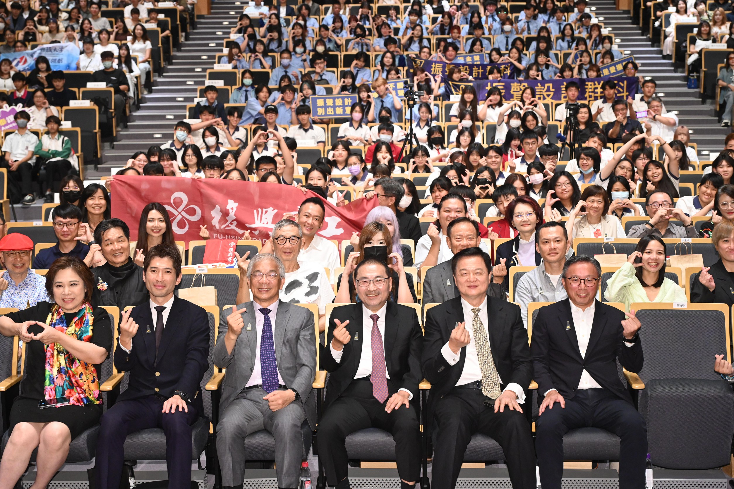 第34屆時報金犢獎國際競賽今(28)日於新北市政府多功能集會堂舉辦頒獎典禮