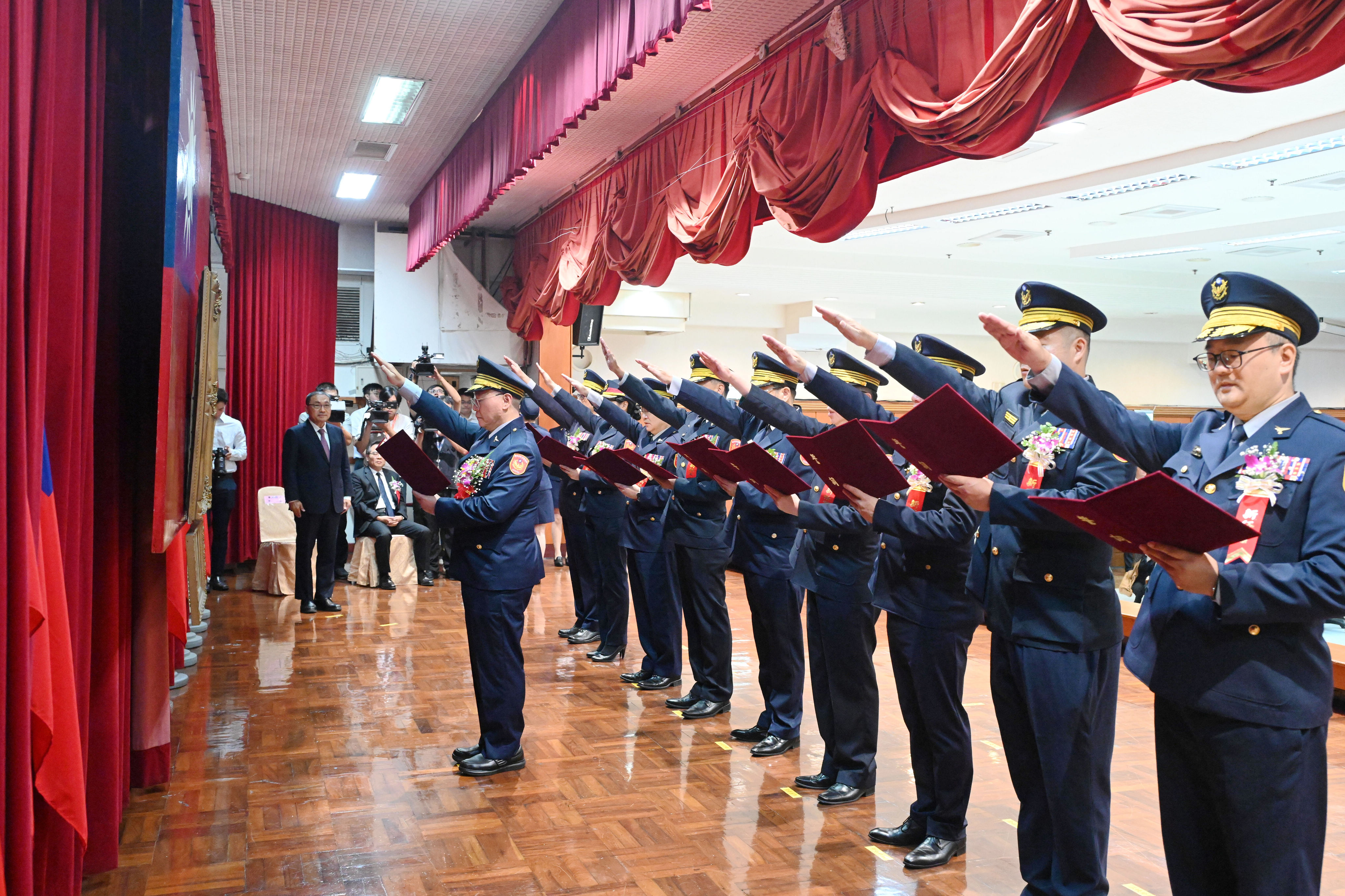 侯友宜主持市警局長、分局長及大隊長布達交接
