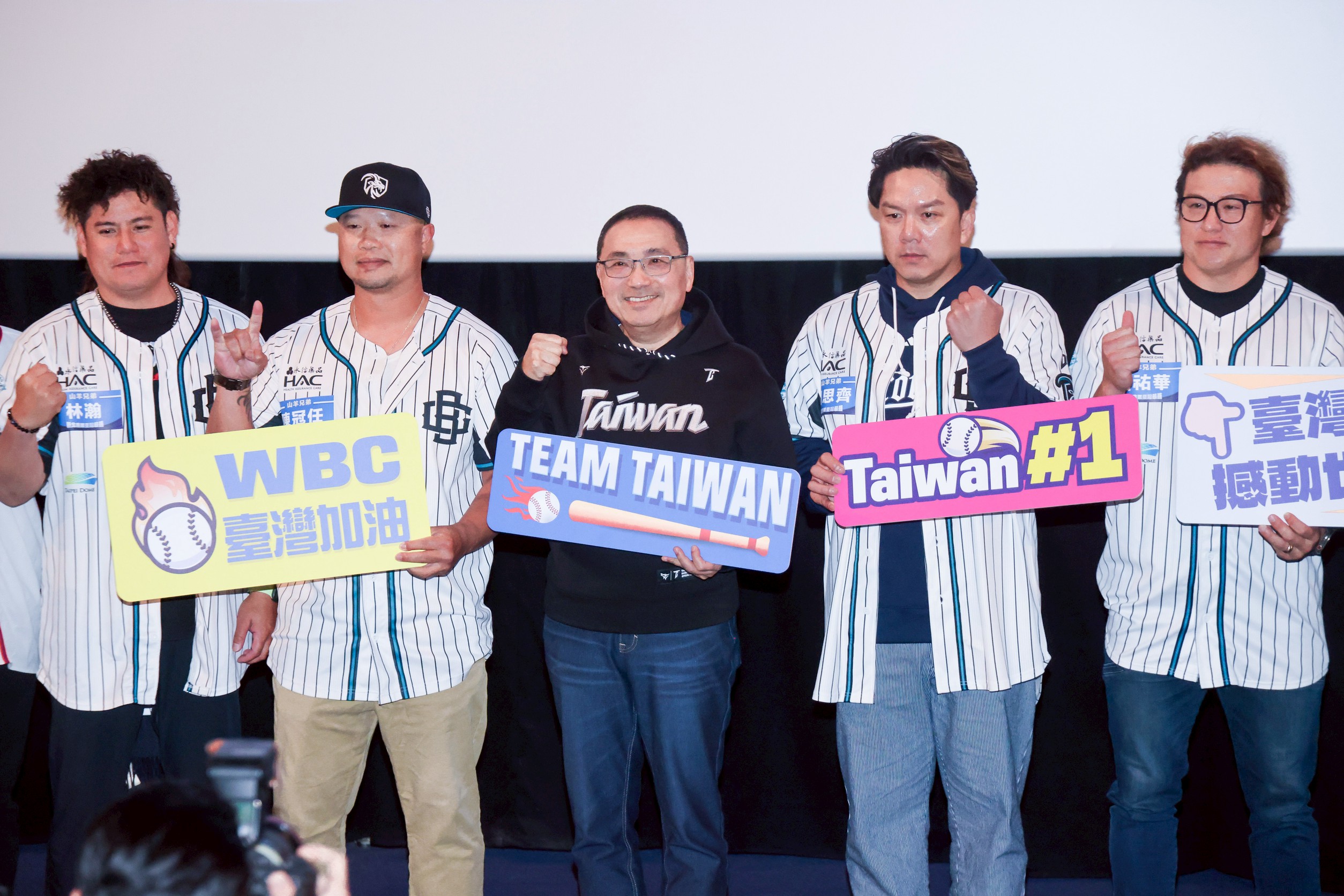 侯友宜感謝這群出身新北的棒球英雄們多年努力奉獻，帶動棒球風氣，打出臺灣名號，讓國際看見臺灣的堅強實力。