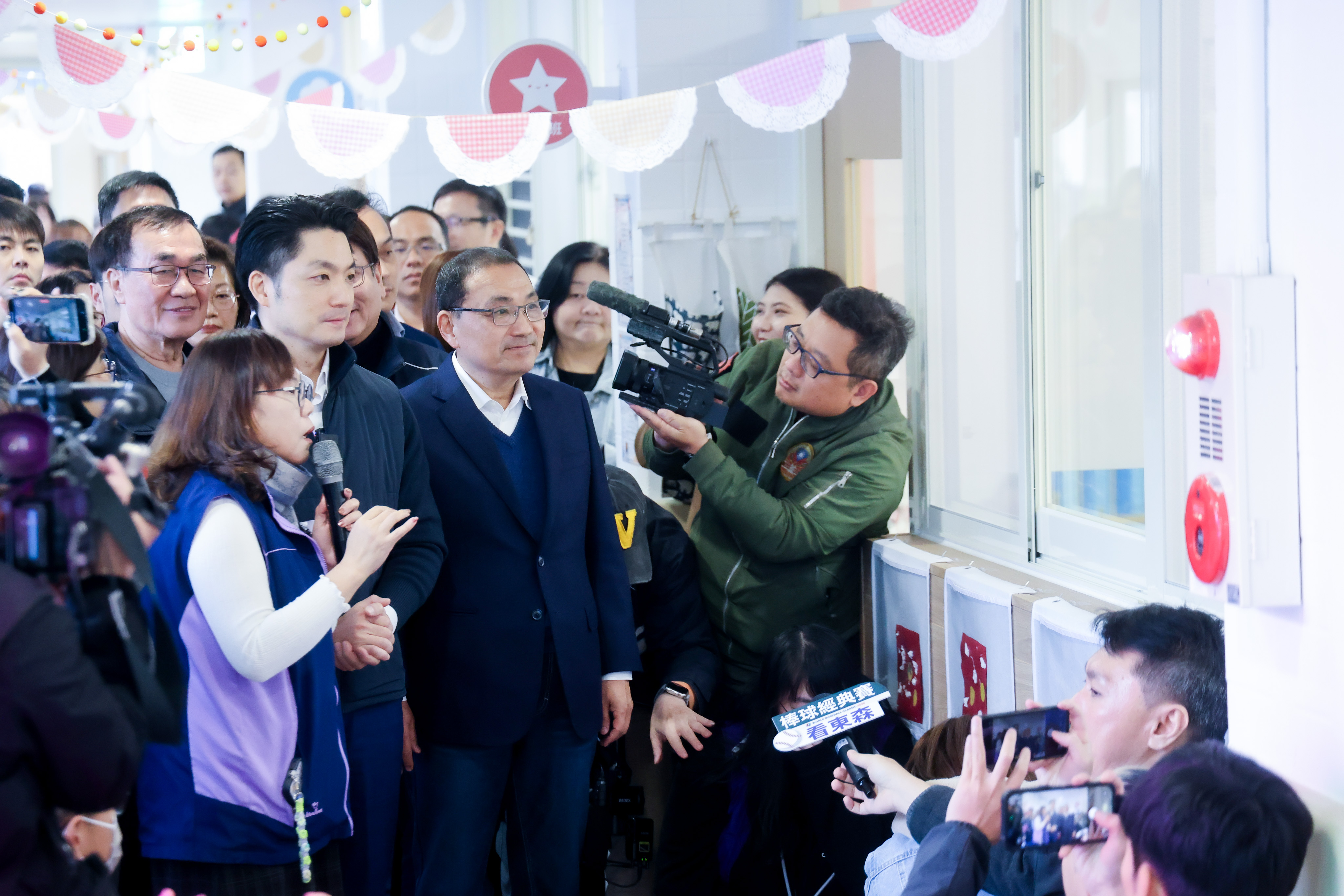 此次參訪的板橋埔墘公托中心為新北市第96家公托據點，運用校園空間建置，讓空間多元利用。