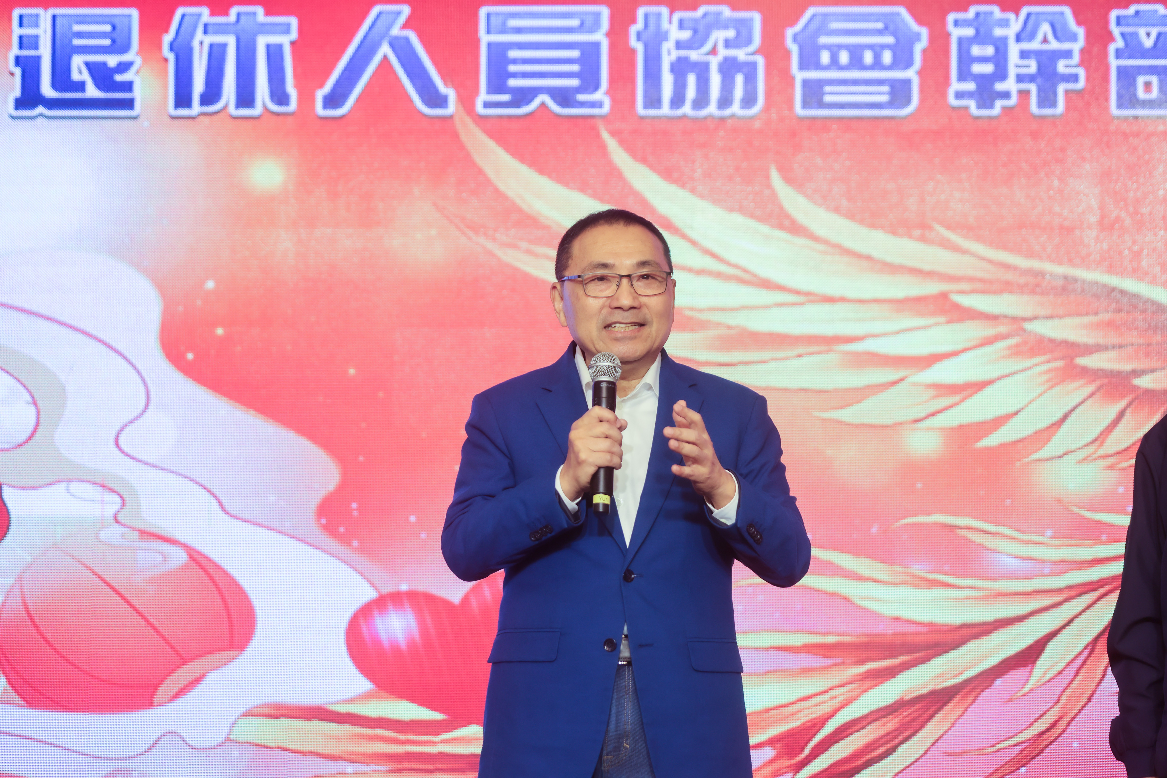 侯友宜感謝退休消防與義消人員長年投入救災與防災工作，為城市安全奠定重要基礎。