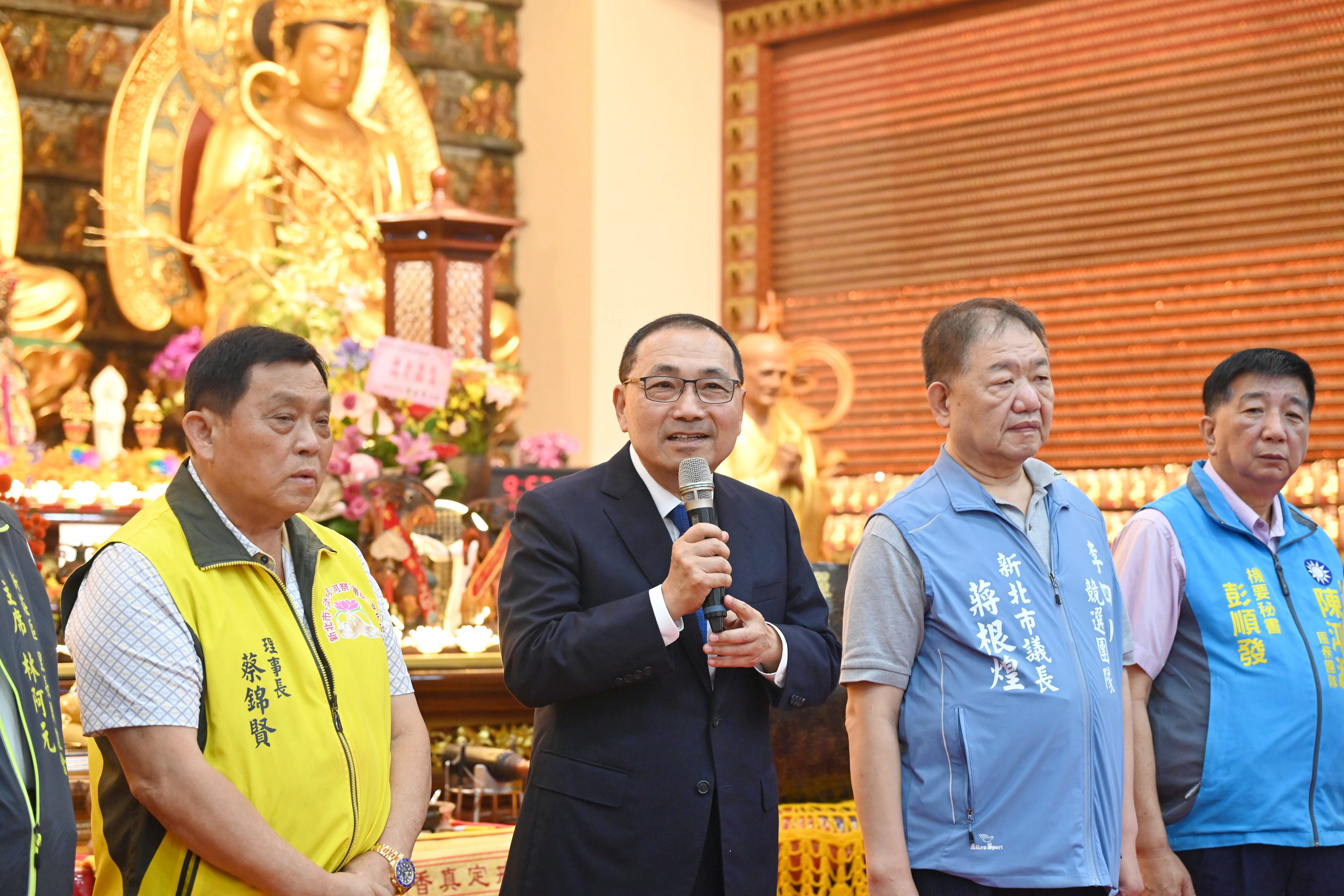 市長也特別感謝主辦單位舉辦此屆大法會，超渡淡水河路及新莊地區之無祀先靈，為地方祈福，保佑合境平安。