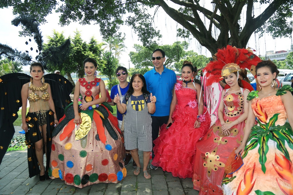 慶祝菲律賓119年國慶新北市政府舉辦歡樂路跑友誼賽，現場並有藝人表演及美食等相關活動
