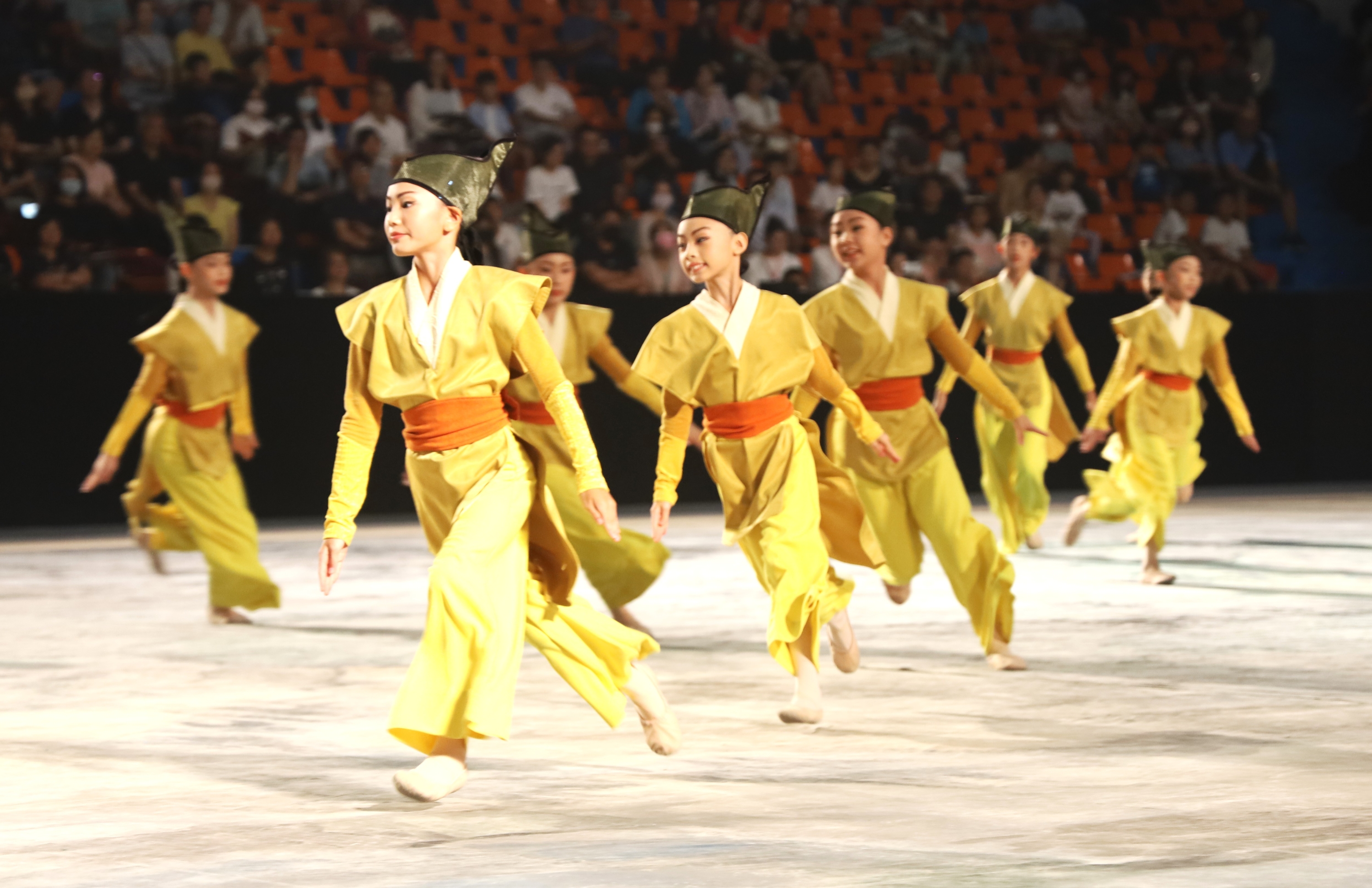 學生以優雅舞姿演繹「風乎舞雩」意象 (1)_0.jpg