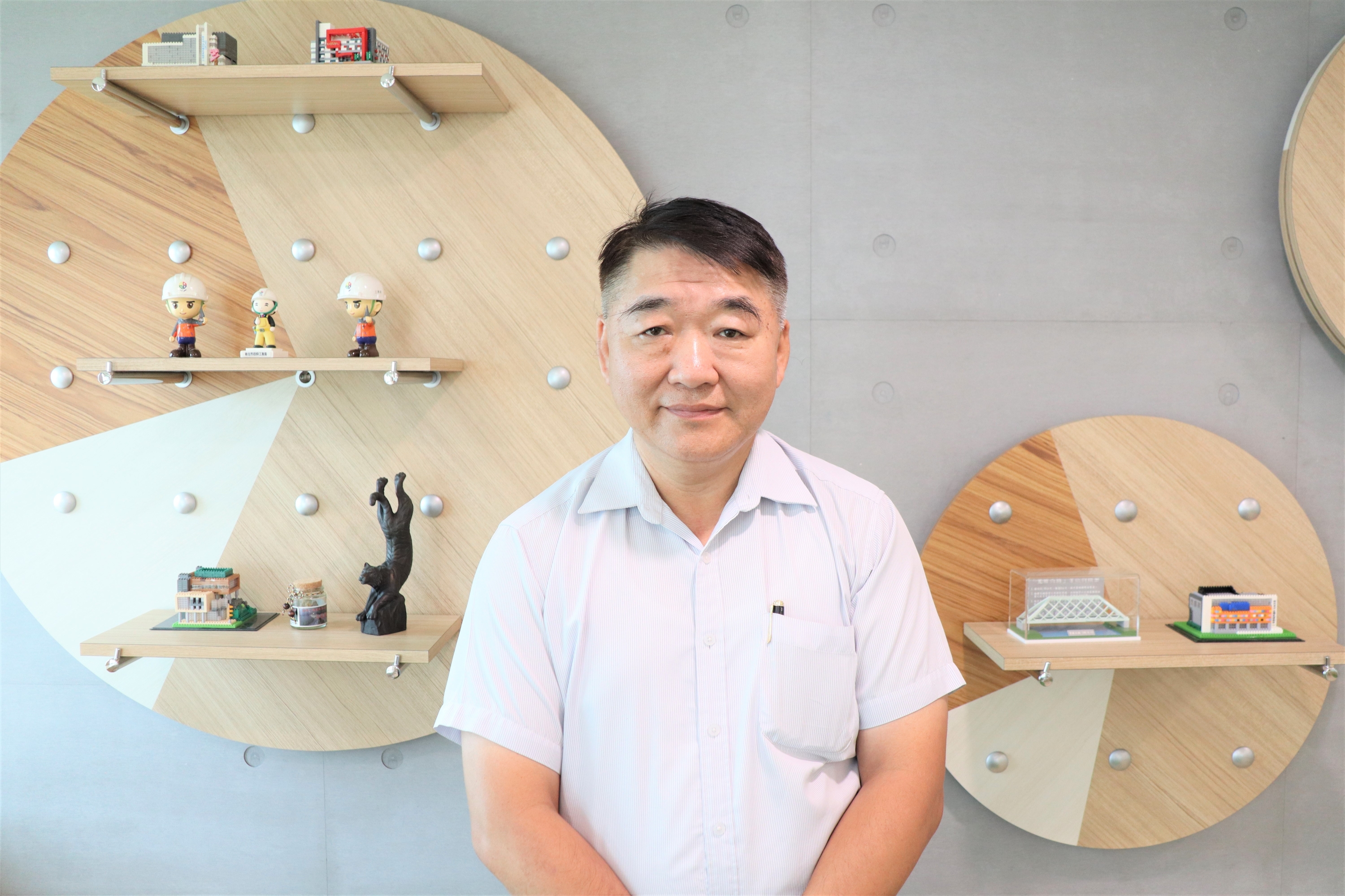 局長 馮兆麟